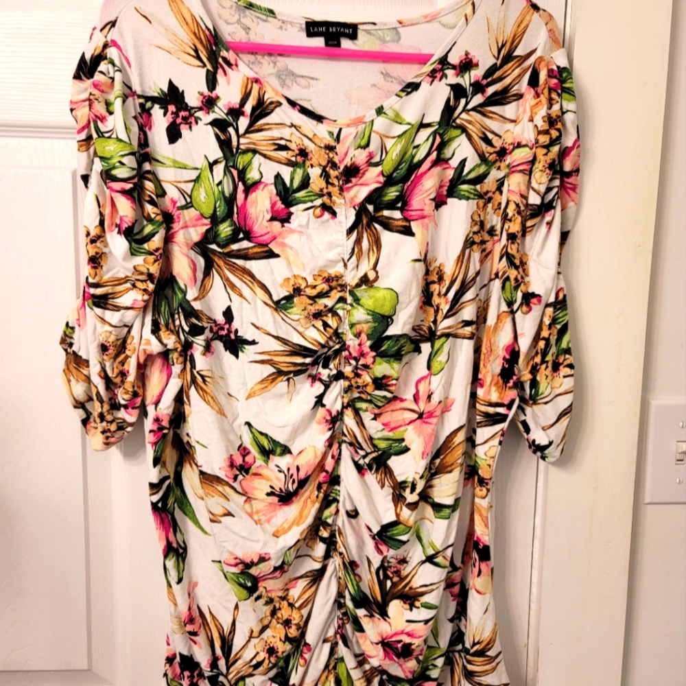 Last Chance! Rouched Floral Top